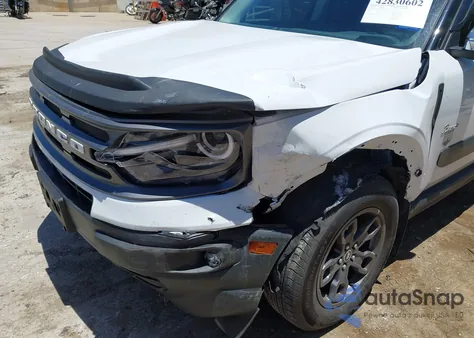 2022 Ford Bronco Sport Big Bend z USA, uszkodzony, nr VIN 3FMCR9B63NRE32433